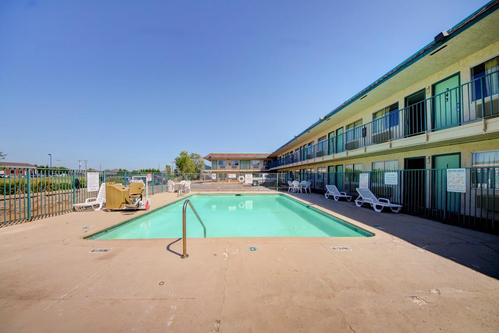 Americas Best Value Inn Stillwater Exterior photo